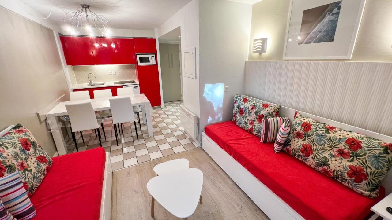 6-Person Apartment With Swimming Pool Tennis Court And Free Parking 25 Le Touquet Exterior photo