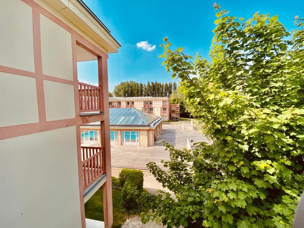 6-Person Apartment With Swimming Pool Tennis Court And Free Parking 25 Le Touquet Exterior photo