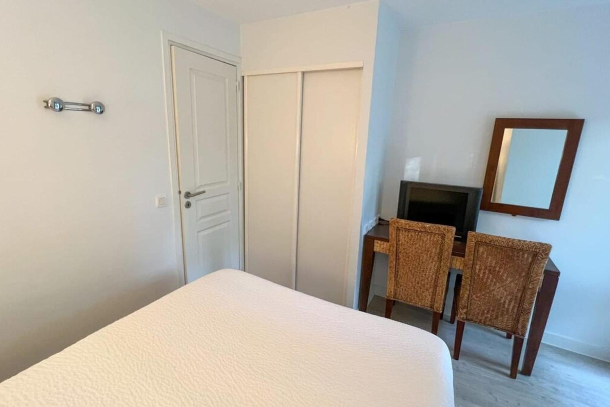 6-Person Apartment With Swimming Pool Tennis Court And Free Parking 25 Le Touquet Exterior photo